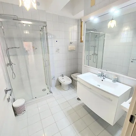 Paradiso Bed & Breakfast 3*