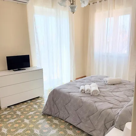 לינה וארוחת בוקר Paradiso