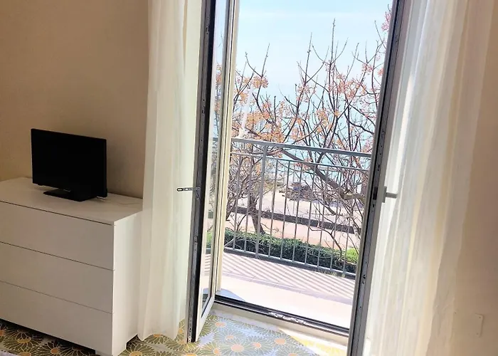 Bed & Breakfast Paradiso 3*